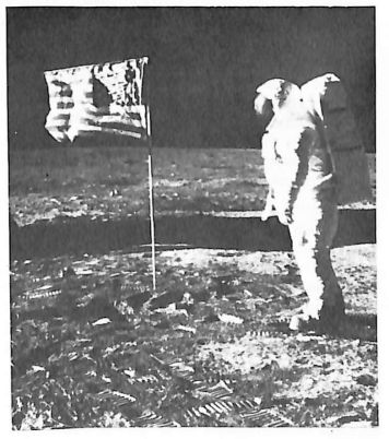 Photo de cosmonaute sur la Lune