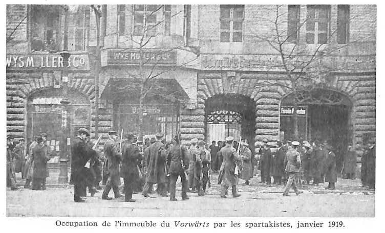 Occupation de l'immeuble du Vorwarts par les spartakistes, janvier 1919